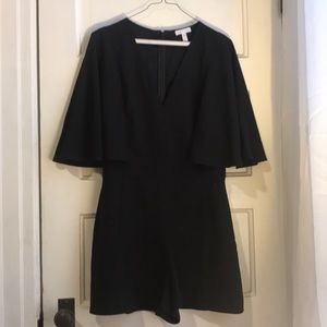 Bell sleeve v neck romper